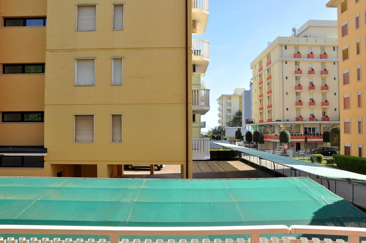 Nice Two-Bedroom Apartment 150M From The Beach บิบิโอเน ภายนอก รูปภาพ